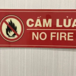 Bảng cấm lửa dạ quang