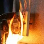 Nguyên Do Từ Đâu Dẫn Đến Cháy Thiết Bị Điện Trong Nhà?