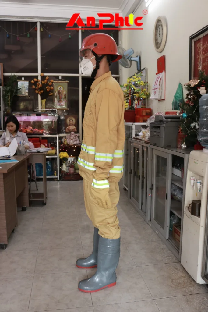 Quần áo chữa cháy thông tư 150