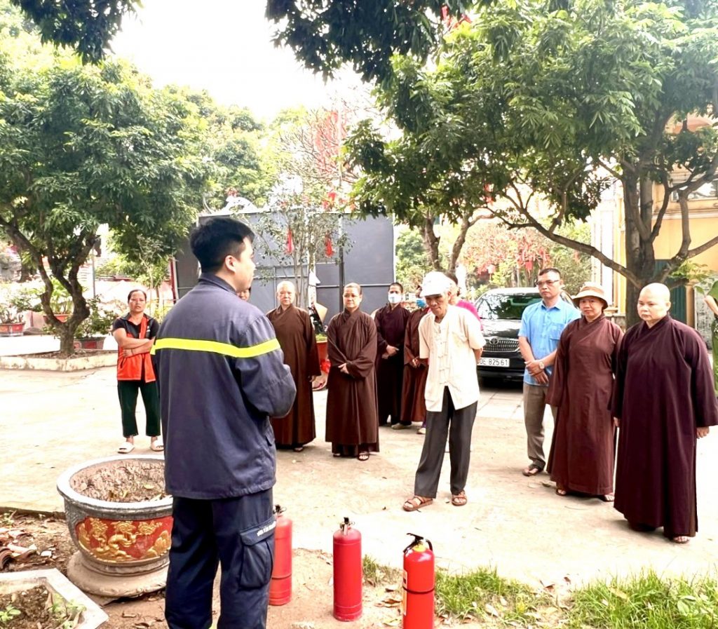 An toàn PCCC trong đền chùa